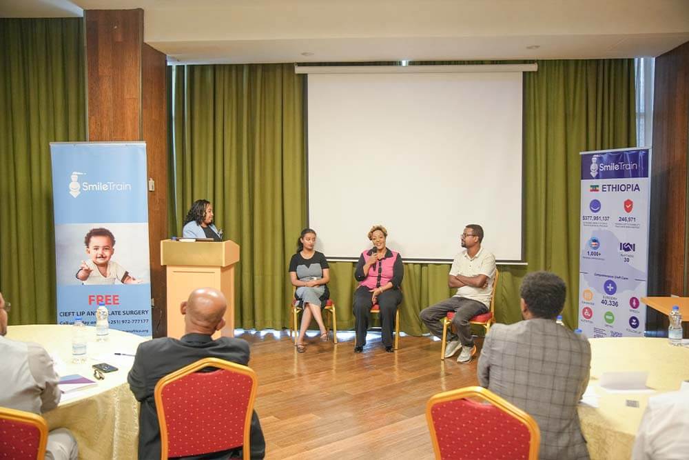 Families & former cleft patients sharing their experience in Ethiopia